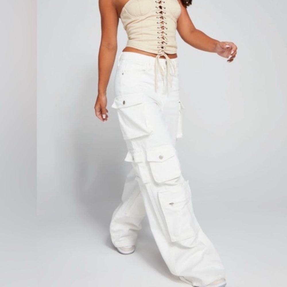 FASHION NOVA wide leg cargo jeans
